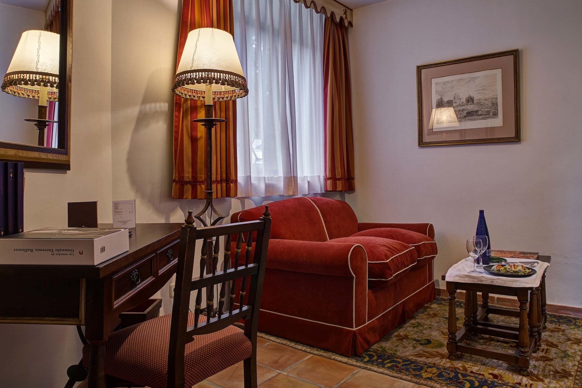 ปาราดอร์ เด ซิวดัด โรดริโก Hotel ภายนอก รูปภาพ