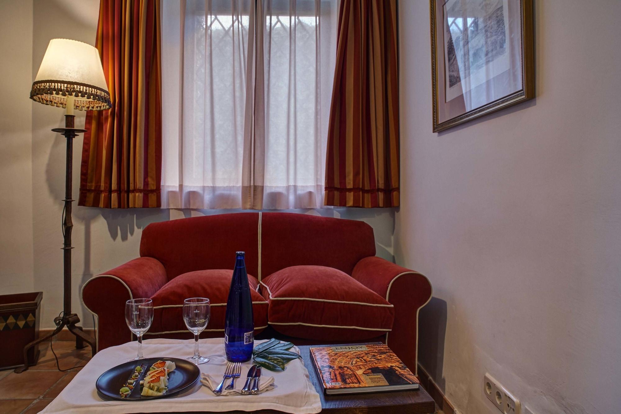 ปาราดอร์ เด ซิวดัด โรดริโก Hotel ภายนอก รูปภาพ