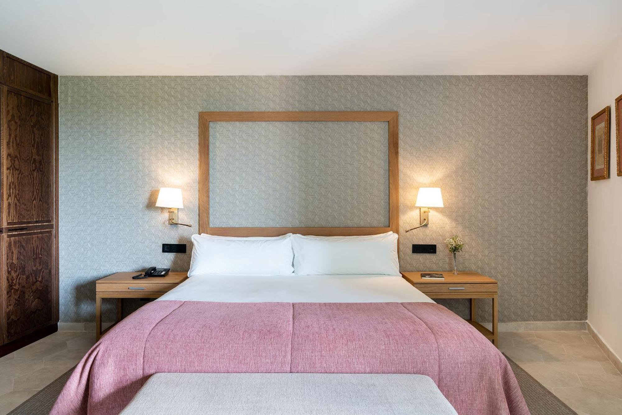 ปาราดอร์ เด ซิวดัด โรดริโก Hotel ภายนอก รูปภาพ